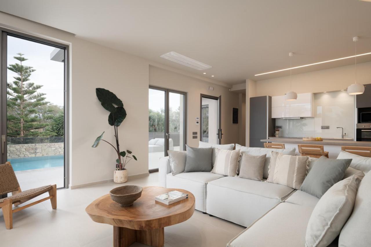 Athina Luxury Villa, With Pool & Walk To The Beach, By Thinkvilla Chania  Eksteriør billede