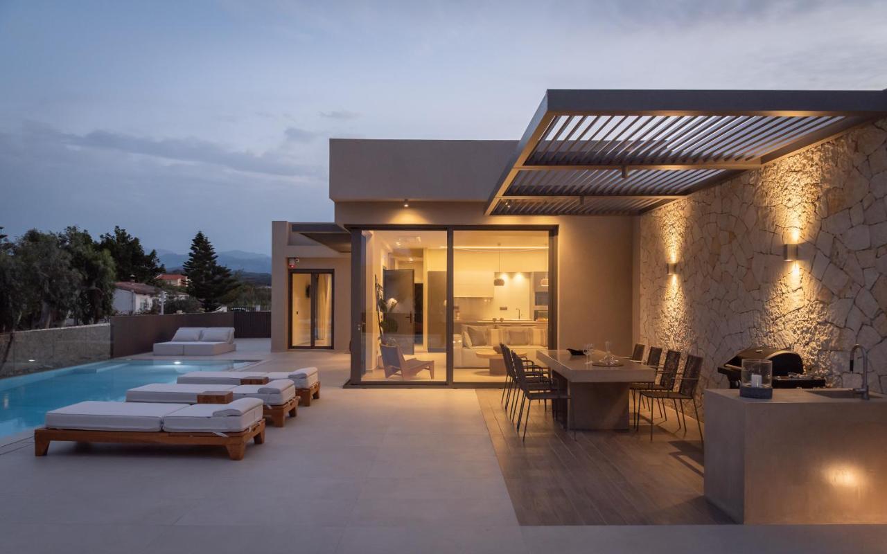 Athina Luxury Villa, With Pool & Walk To The Beach, By Thinkvilla Chania  Eksteriør billede