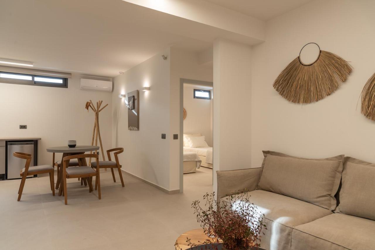 Athina Luxury Villa, With Pool & Walk To The Beach, By Thinkvilla Chania  Eksteriør billede
