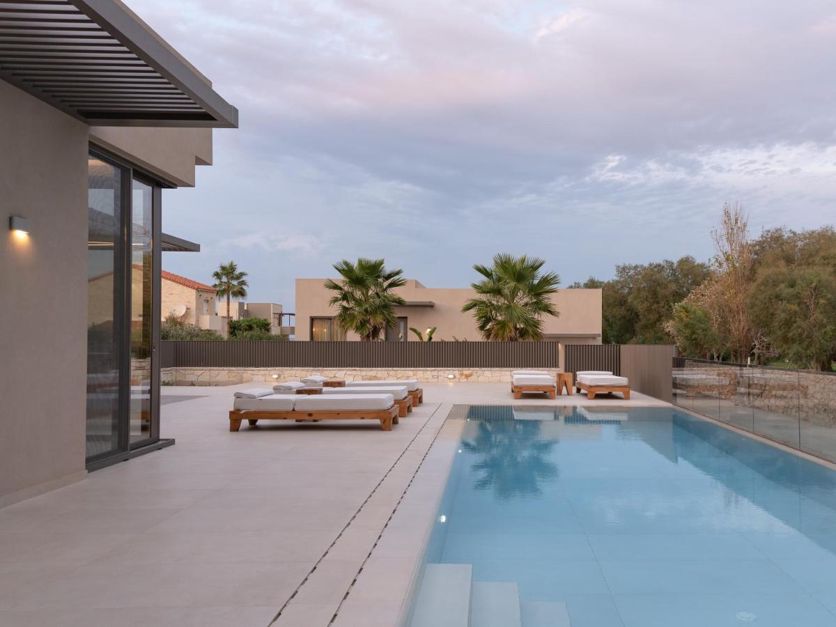Athina Luxury Villa, With Pool & Walk To The Beach, By Thinkvilla Chania  Eksteriør billede