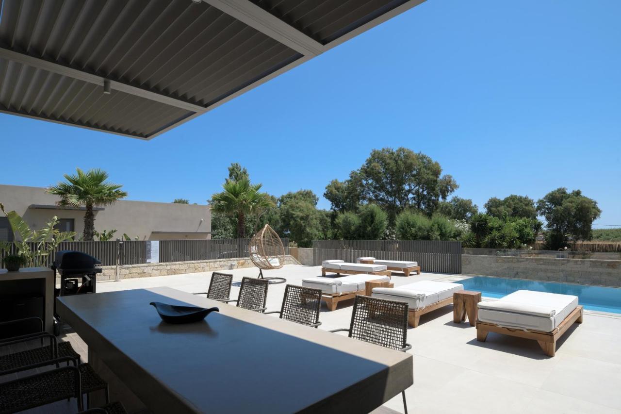 Athina Luxury Villa, With Pool & Walk To The Beach, By Thinkvilla Chania  Eksteriør billede