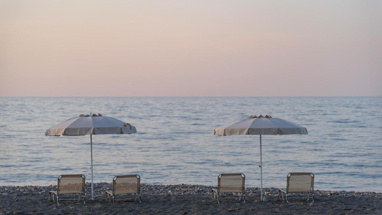 Athina Luxury Villa, With Pool & Walk To The Beach, By Thinkvilla Chania  Eksteriør billede